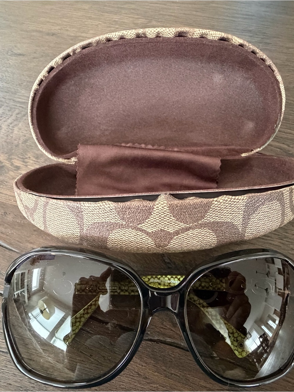 Coach Brown Tortoiseshell Oversized Sunglasses with Signature Case